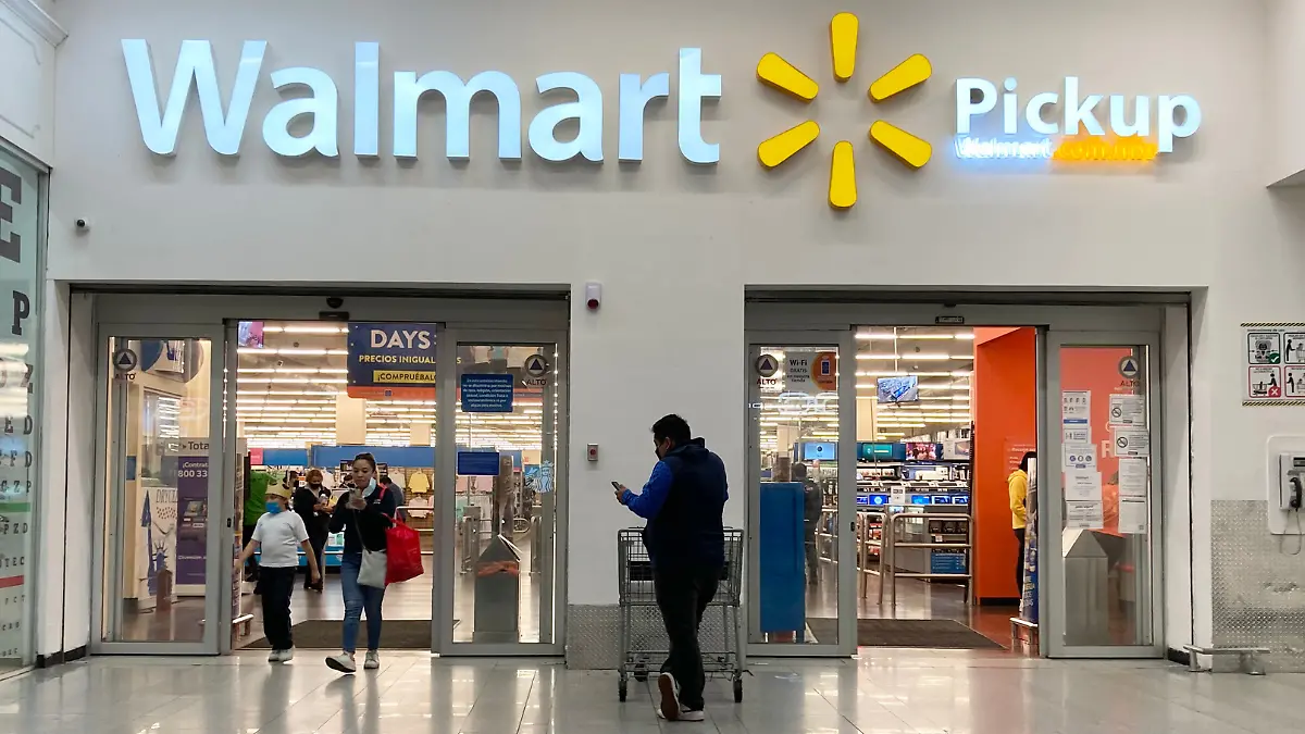 Ganancias de Walmart caen 5.1 anual en tercer trimestre